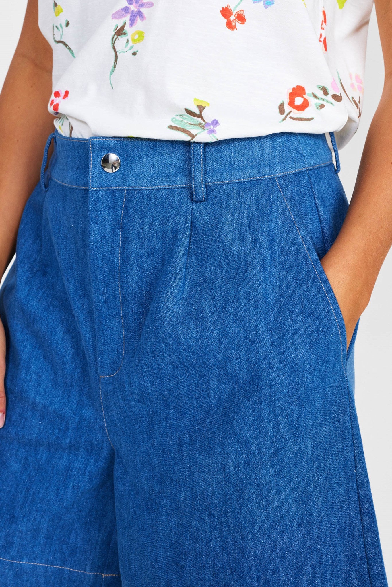 702986 Denim 4
